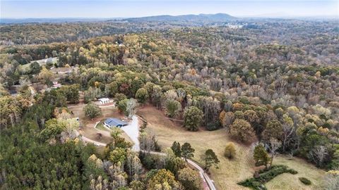 A home in Dawsonville