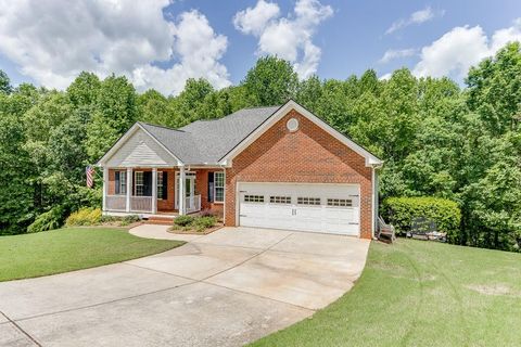 A home in Pendergrass