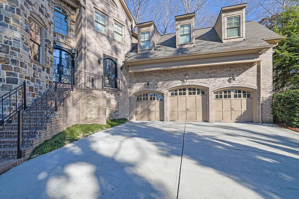 1200 Northcliff Trace