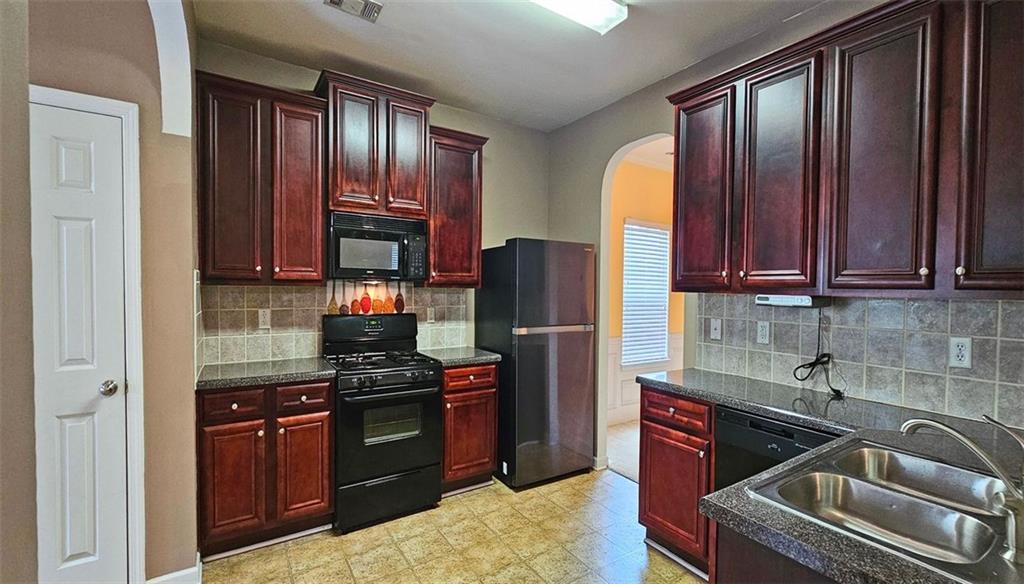 3479 Lake Forge Drive, Fairburn, Georgia image 10