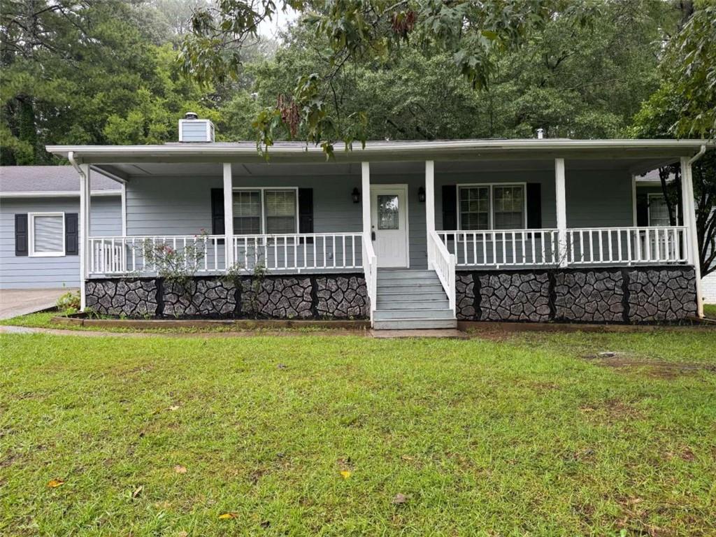 Charming 3 Bedroom, 2 Bathroom Home with Modern Upgrades & Great Location!
Welcome home to this beautifully remodeled 3-bedroom, 2-bathroom gem featuring fresh paint, new carpet, updated lighting, and all-new vanities and countertops throughout. The spacious living room offers a cozy wood-burning fireplace, perfect for relaxing evenings, and flows into a bright eat-in kitchen with brand-new appliances.
The primary suite includes a private bathroom and a walk-in closet. Enjoy outdoor living on the covered front porch or in the fully fenced backyard—ideal for entertaining. The extended driveway provides ample parking for multiple vehicles.
Conveniently located near a park with scenic walking paths and just minutes from local shops, dining, and other amenities, this home has everything you need—inside and out.
Don't miss your chance to call this move-in-ready home yours!