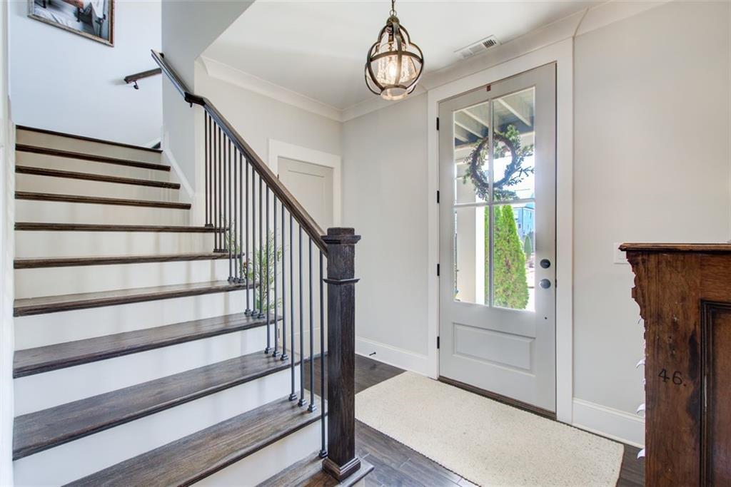 164 Inwood Walk