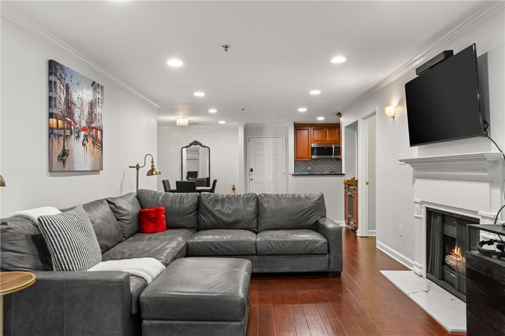 3203 Lenox Road NE 1