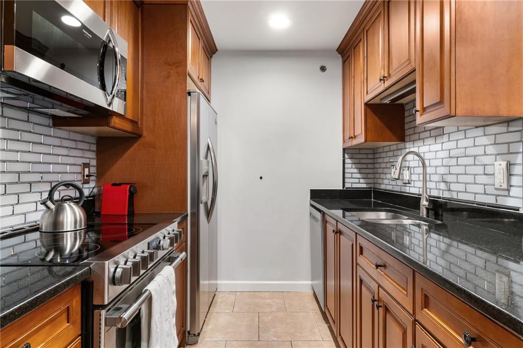 3203 Lenox Road NE 1