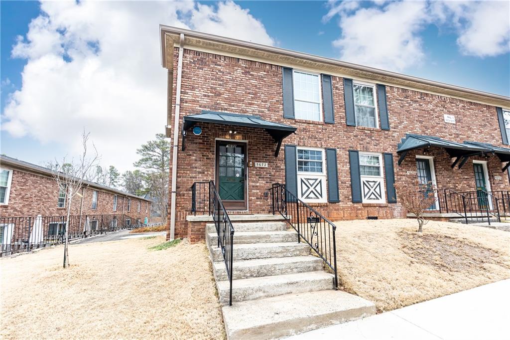 5672 Kingsport Drive #4, Atlanta, Georgia image 2