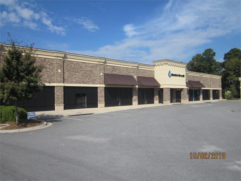 Building located in a vastly growing part of town. Near ingles, banks, Ace Hardware, Arby's, Wendys, Dunkin' Donuts. 17,400 VPD - source (GA DOT). Would consider subdividing. Lease rate is $14.00 per sq. foot, plus $1.85 NNN per sq. foot totaling $15.85. Real estate commission is equal to 1st months rent at lease signing and 5% of monthly rent for remaining term. The commission is to be split 50/50.