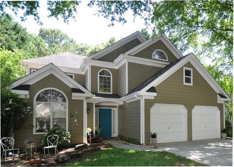 2735 Royal Bluff Decatur GA 30030