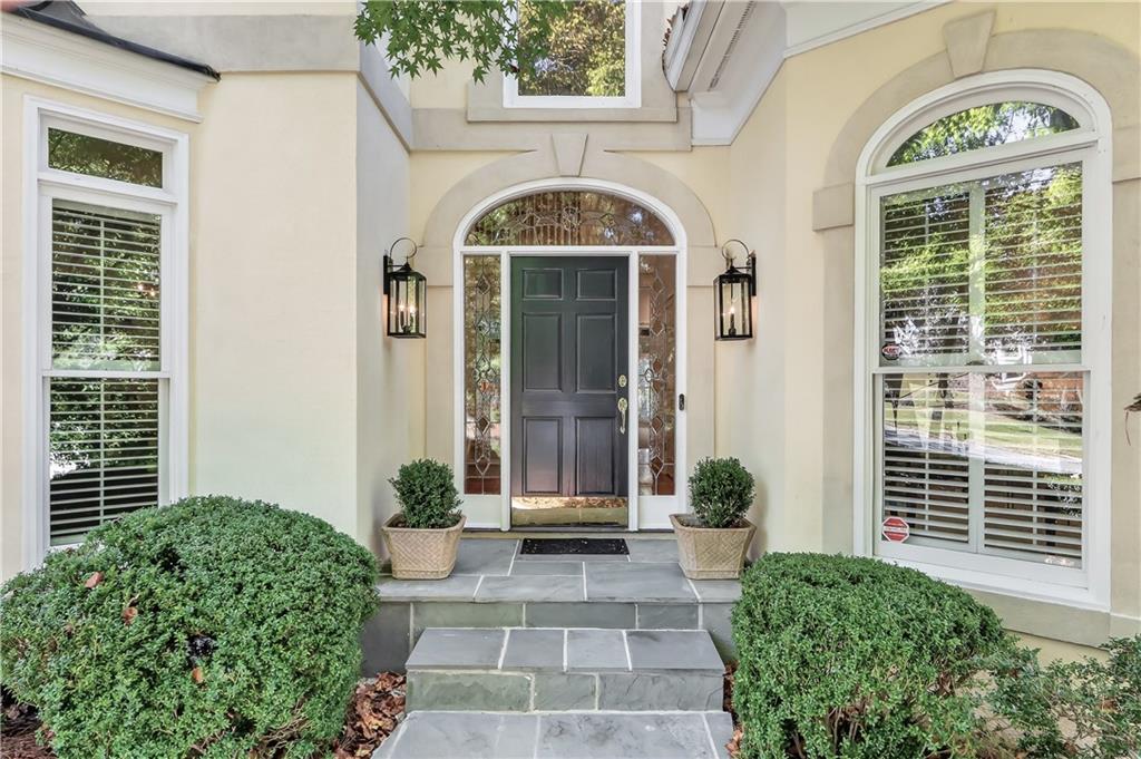 2259 Edgemere Lake Circle