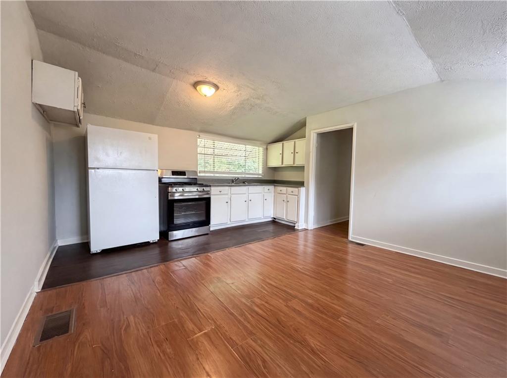 1396 Pine Drive