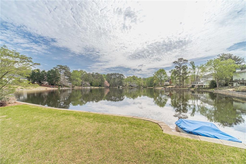 1524 Holly Lake Circle