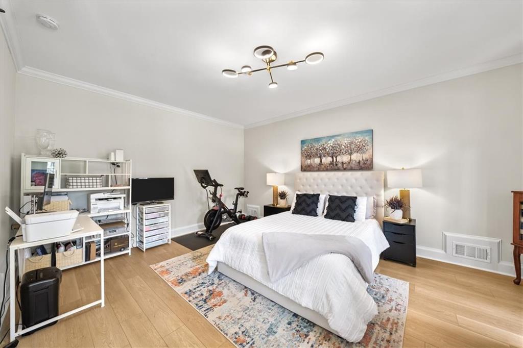 4101 Thunderbird Drive SE