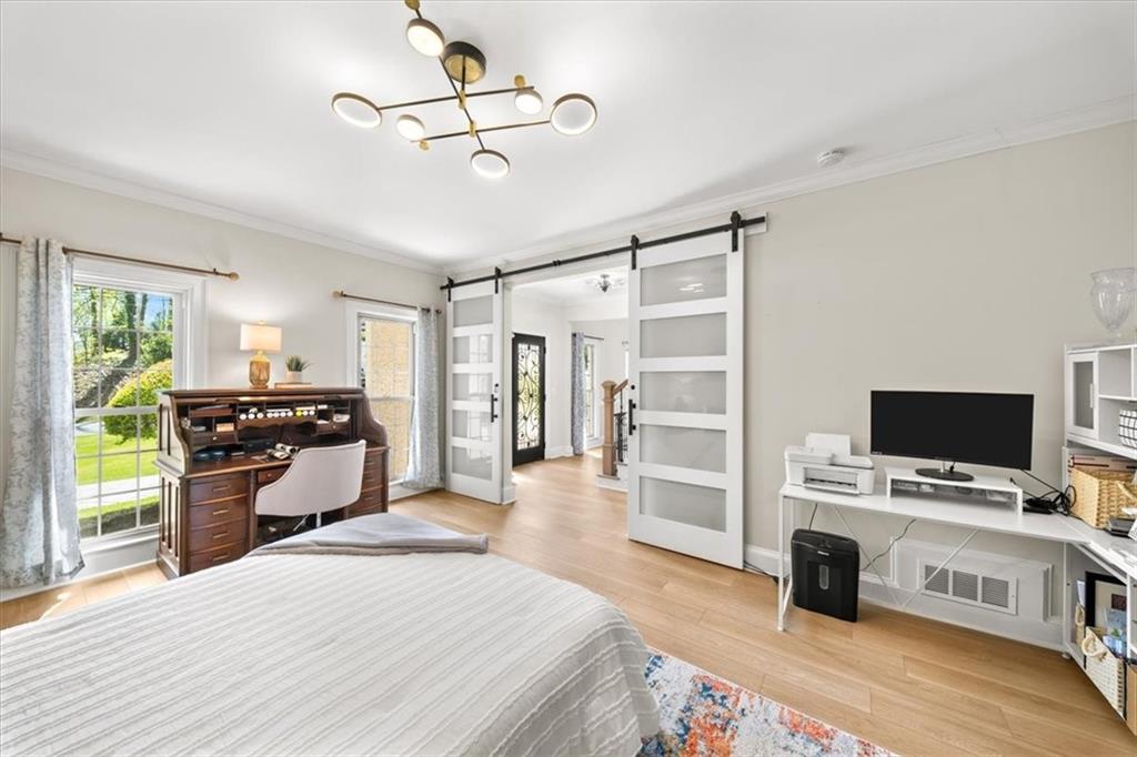 4101 Thunderbird Drive SE