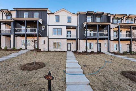 Townhouse For Sale - 6450 Pinin Place<br/> Cumming, GA 30041