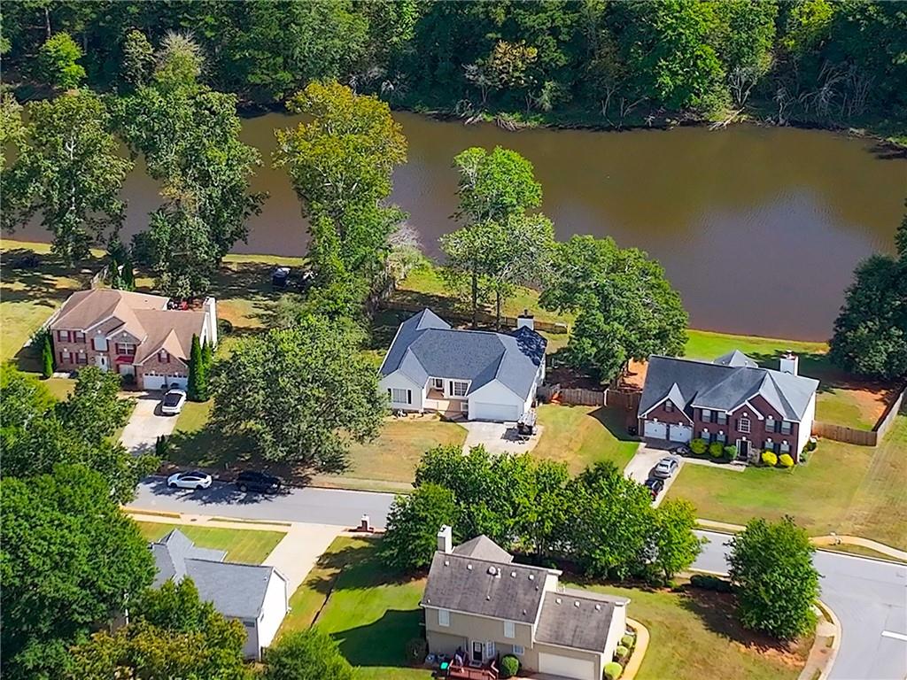 386 Waterfront Drive