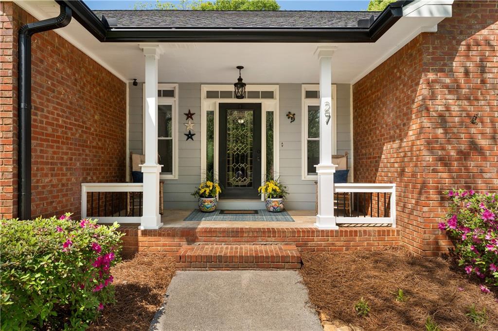 27 Cliffhanger Pointe SW