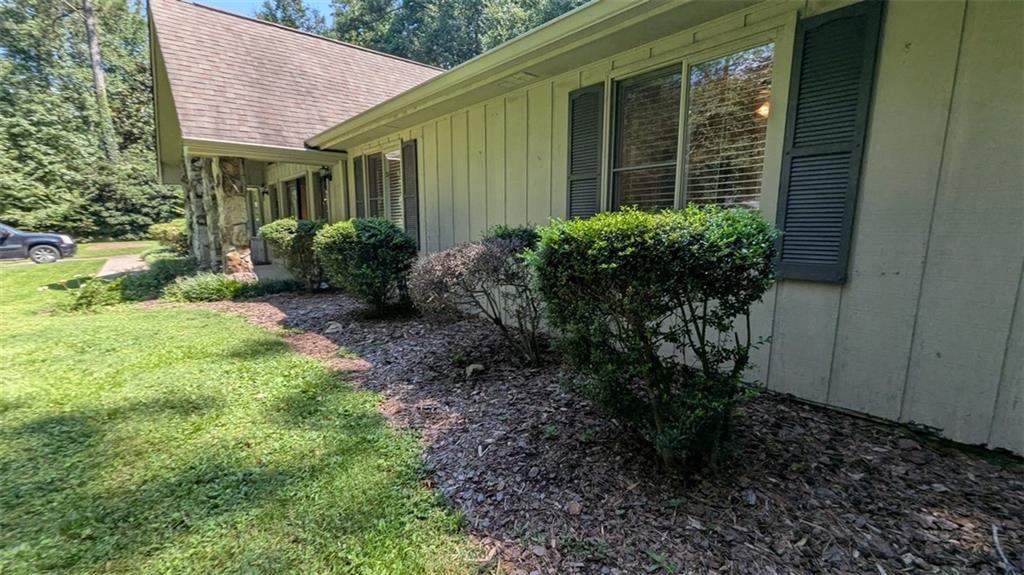 215 Mayfield Circle