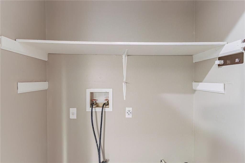 2654 Laurel View Drive, Snellville, Georgia image 22