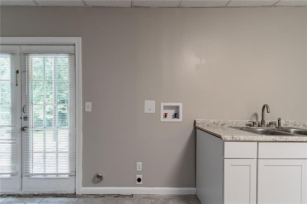 2654 Laurel View Drive, Snellville, Georgia image 30