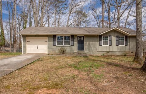 Photo of 3051 Fern Valley Dr SW, Marietta, GA 30008 (MLS # 7748947)