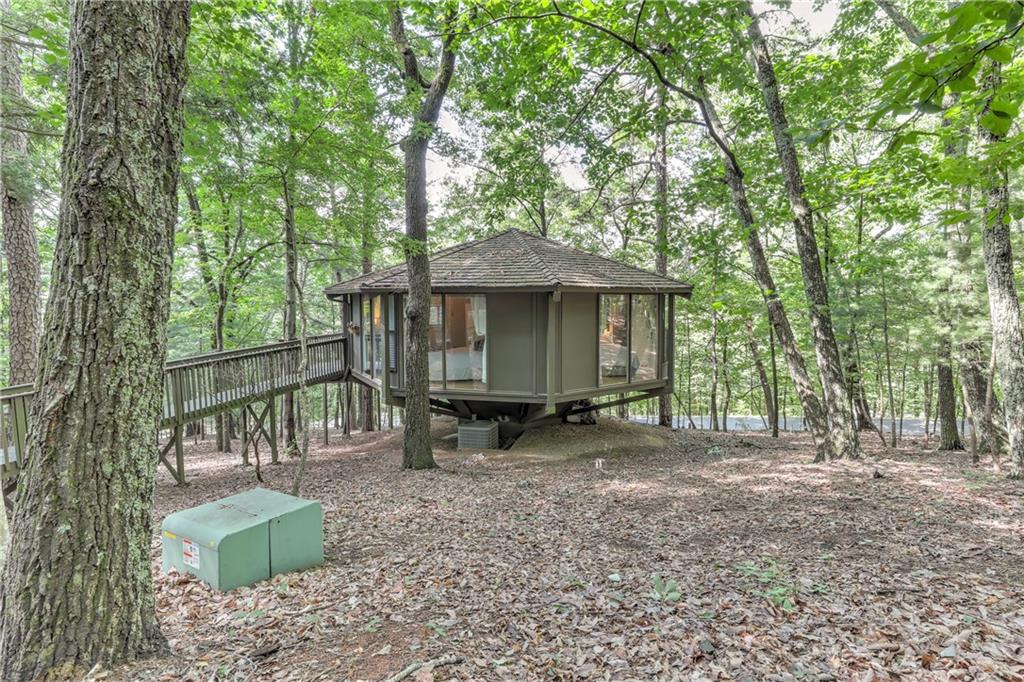 196 Treetopper Circle