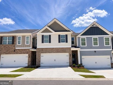 Townhouse For Sale - 6422 Towhee Way<br/> Morrow, GA 30260