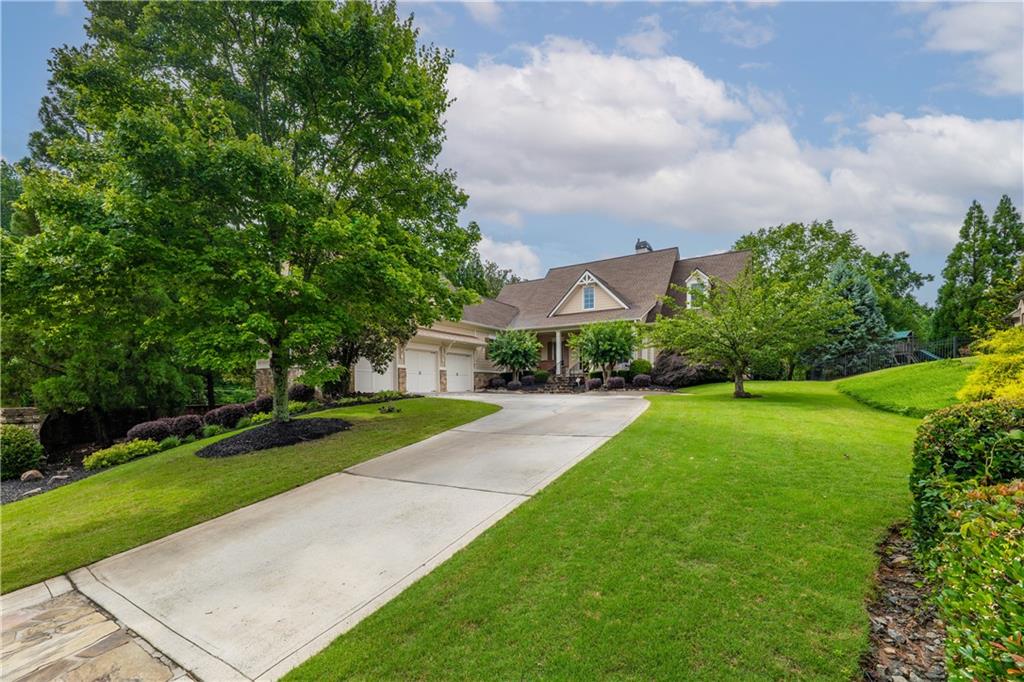 Brookview Manor - Residential