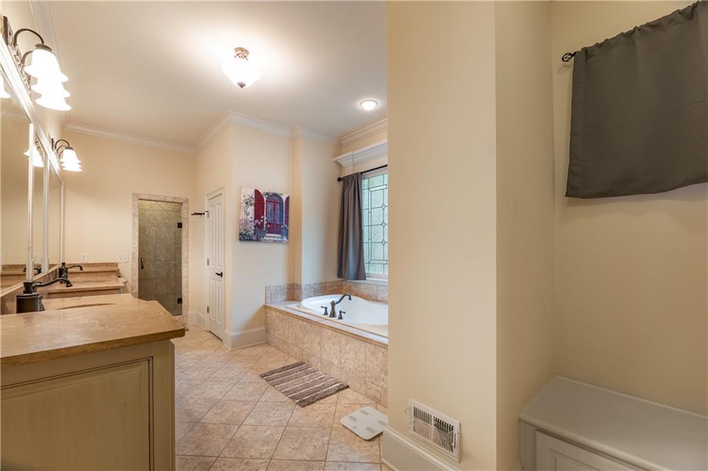 Brookview Manor - Residential