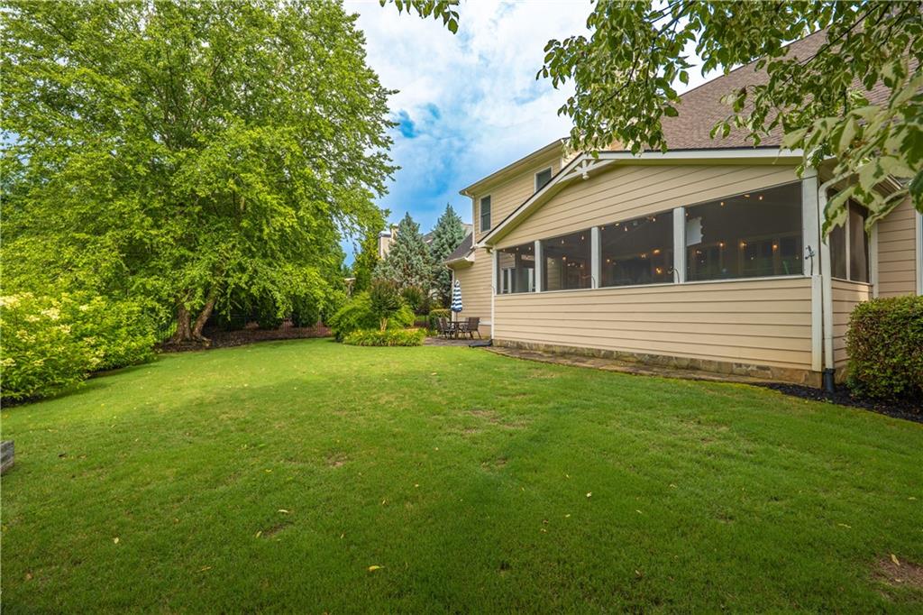 Brookview Manor - Residential