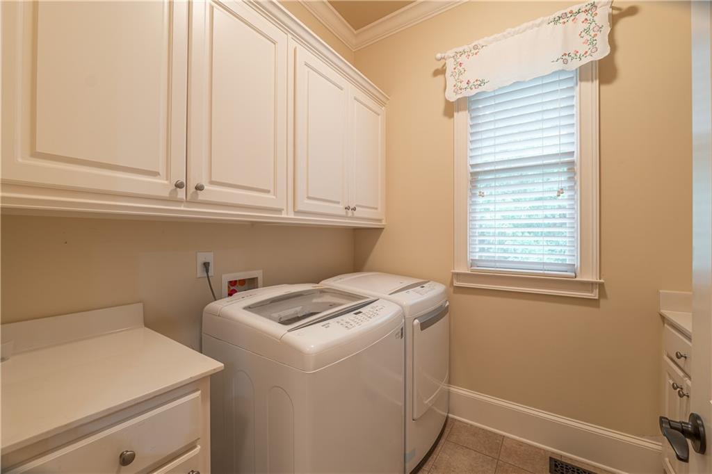 Brookview Manor - Residential