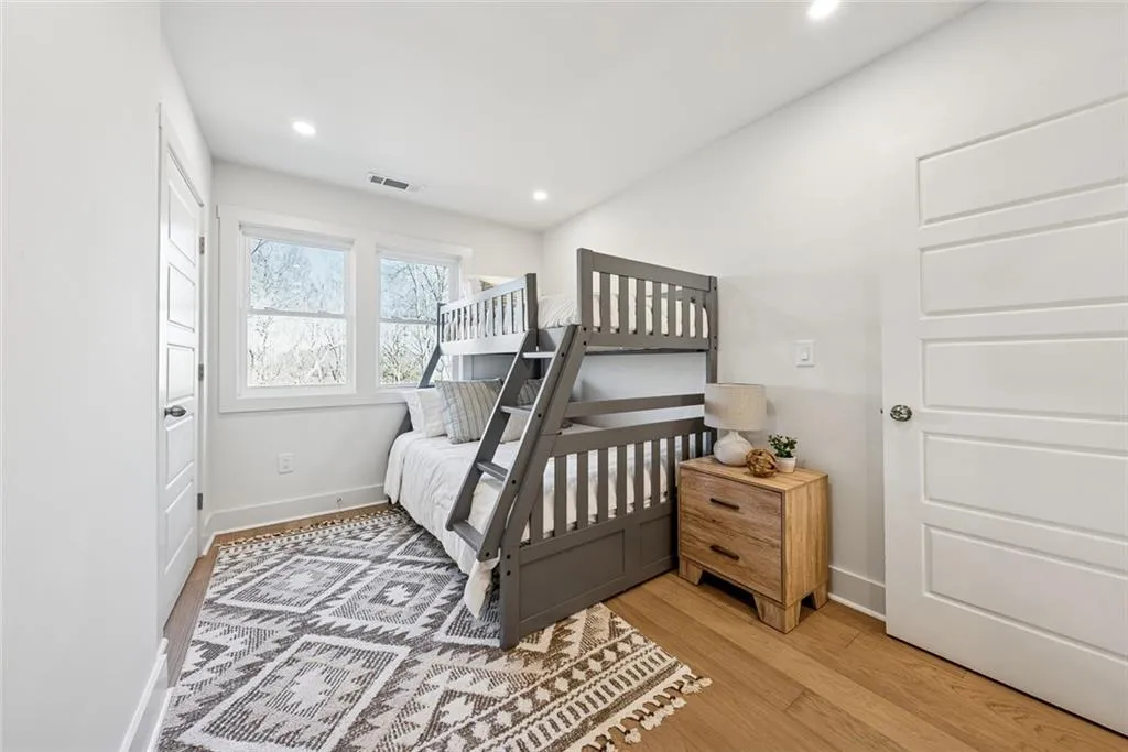 Dawsonville, Georgia 30534, United States, 3 Bedrooms Bedrooms, ,4 BathroomsBathrooms,Residential,Pending,80551