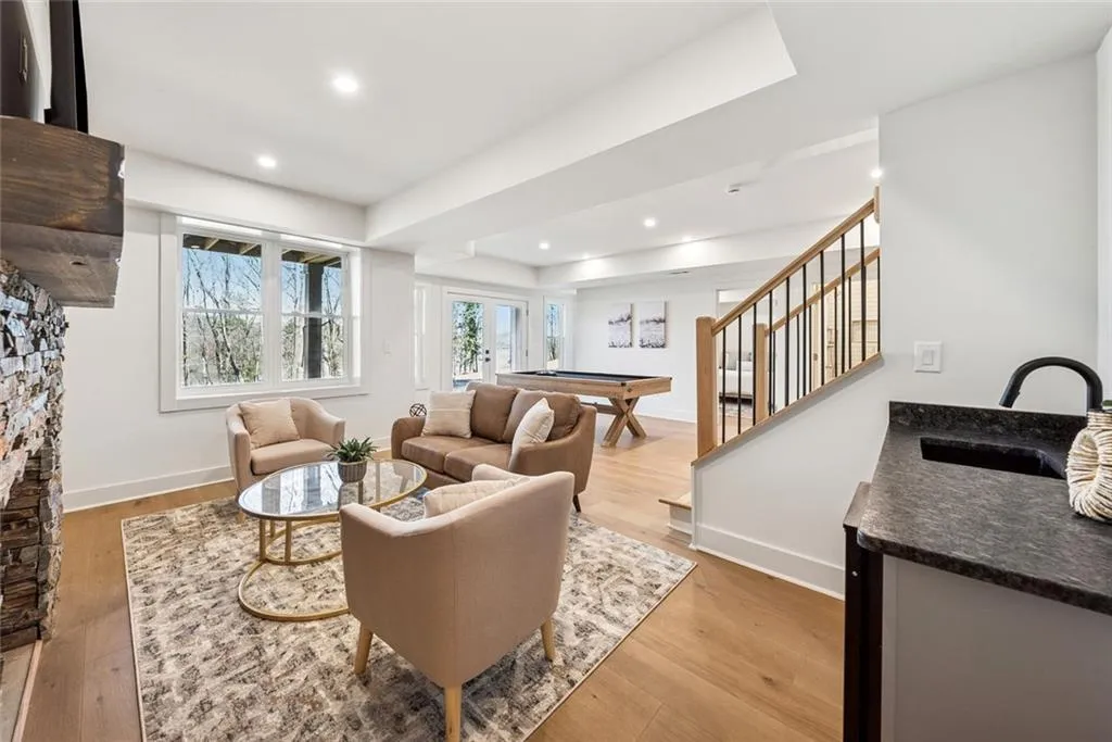 Dawsonville, Georgia 30534, United States, 3 Bedrooms Bedrooms, ,4 BathroomsBathrooms,Residential,Pending,80551