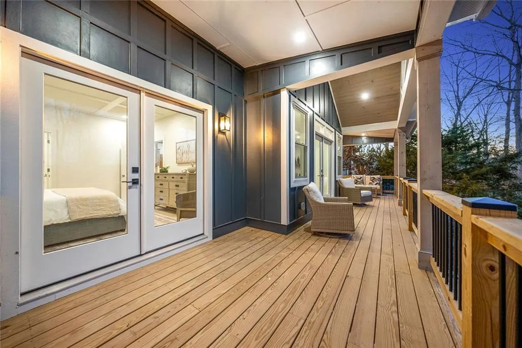 Dawsonville, Georgia 30534, United States, 3 Bedrooms Bedrooms, ,4 BathroomsBathrooms,Residential,Pending,80551