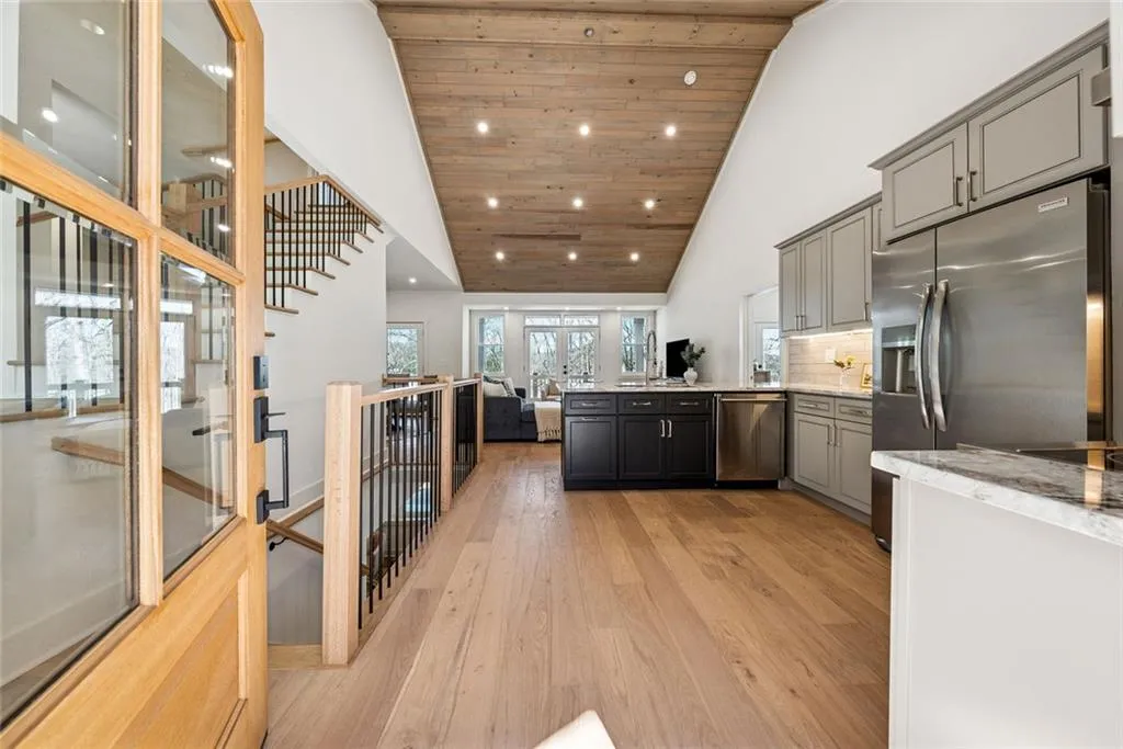 Dawsonville, Georgia 30534, United States, 3 Bedrooms Bedrooms, ,4 BathroomsBathrooms,Residential,Pending,80551