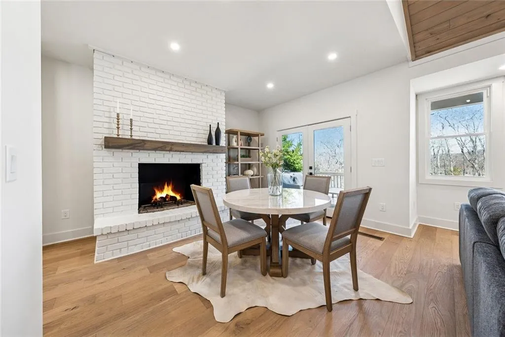 Dawsonville, Georgia 30534, United States, 3 Bedrooms Bedrooms, ,4 BathroomsBathrooms,Residential,Pending,80551