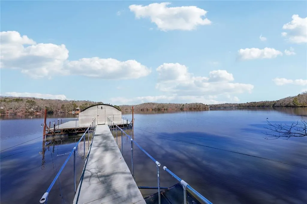 Dawsonville, Georgia 30534, United States, 3 Bedrooms Bedrooms, ,4 BathroomsBathrooms,Residential,Pending,80551