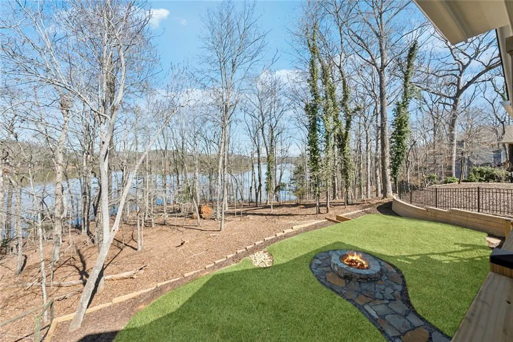 Dawsonville, Georgia 30534, United States, 3 Bedrooms Bedrooms, ,4 BathroomsBathrooms,Residential,Pending,80551