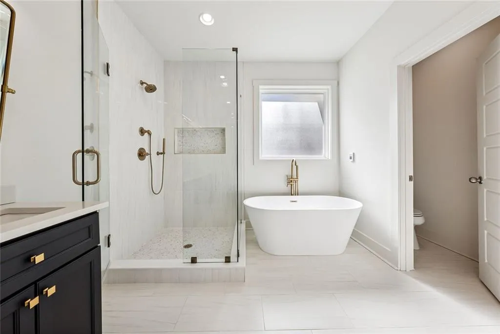 Dawsonville, Georgia 30534, United States, 3 Bedrooms Bedrooms, ,4 BathroomsBathrooms,Residential,Pending,80551