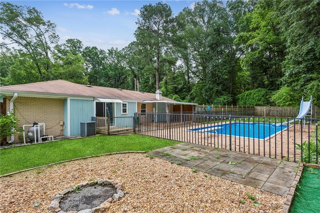 6889 Kingsboro Drive