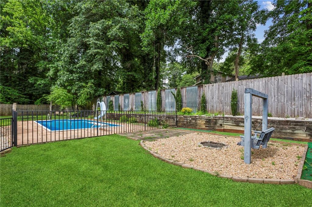 6889 Kingsboro Drive