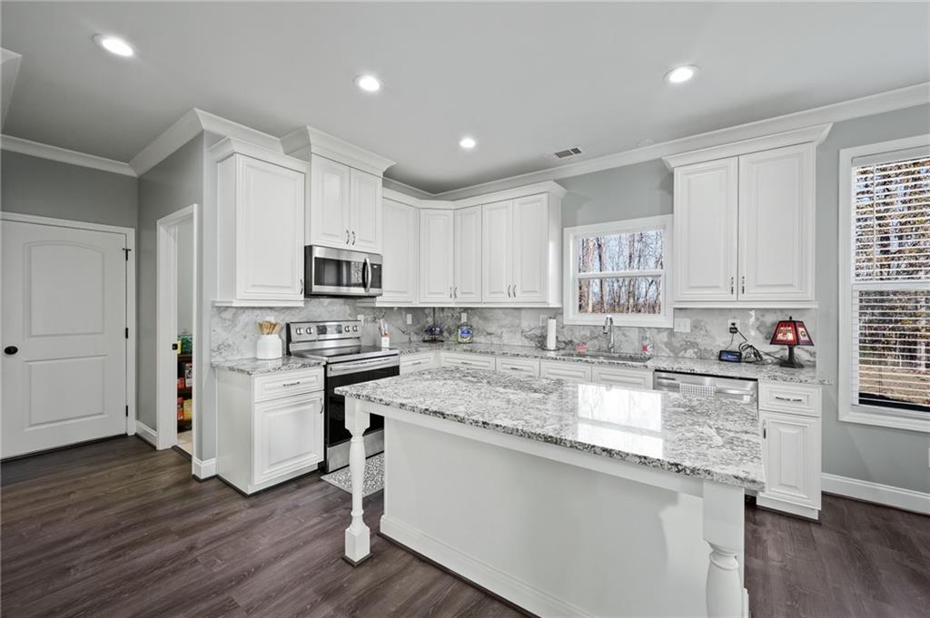 5444 Pleasant Hill Lane