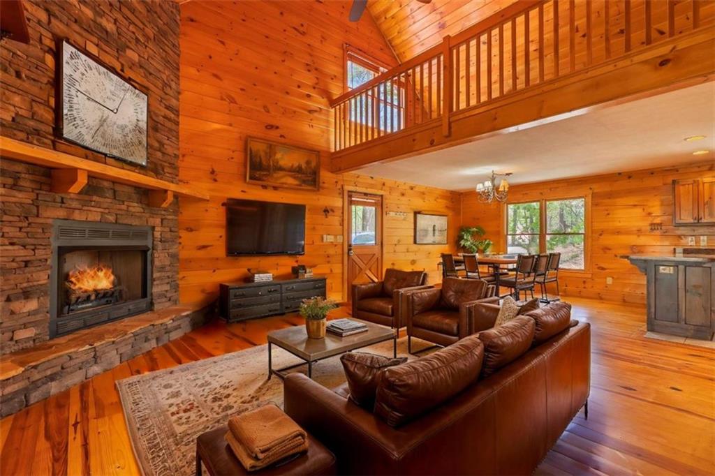 342 Zenith Trl Trl, Ellijay, Georgia image 3