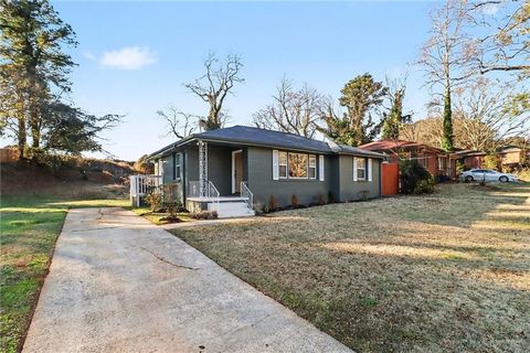 Photo of 2213 Sharon Way, Decatur, GA 30032 (MLS # 7708892)