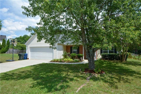 Homes For Sale - 1320 Webb Farm Lane<br/> Loganville, GA 30052
