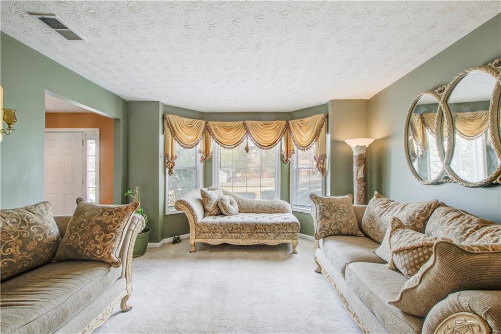 8075 Harmony Lakes Drive