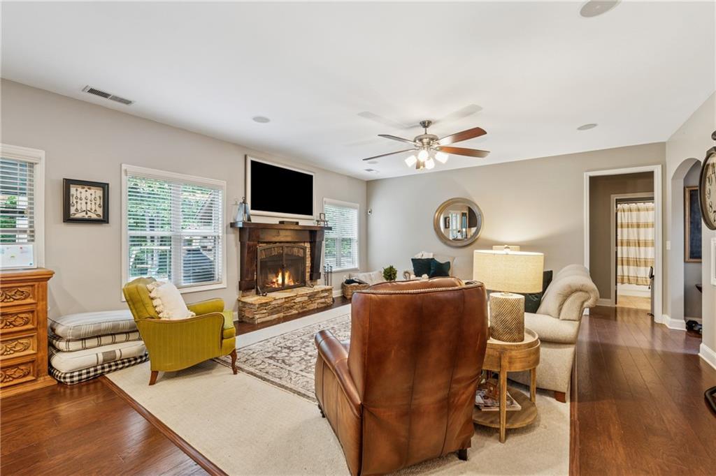 2358 Well Springs Drive, Buford, Georgia image 16