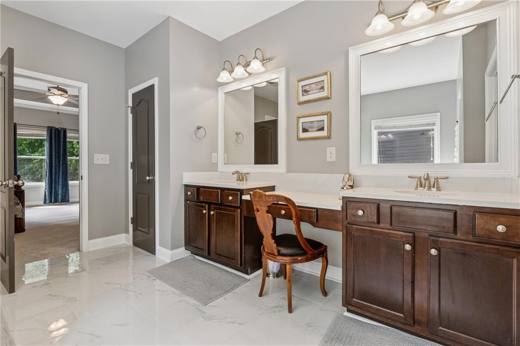 2358 Well Springs Drive, Buford, Georgia image 33