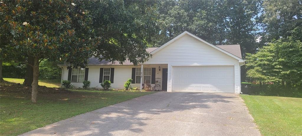 Stepless Ranch on a level lot in a culdesac 3 br 2ba 2 car garage. Price right for a quick sale. Needs paint and flooring.
