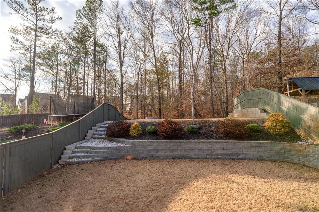 3244 Hawthorne Path