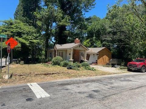 733 Hamilton E Holmes Drive NW