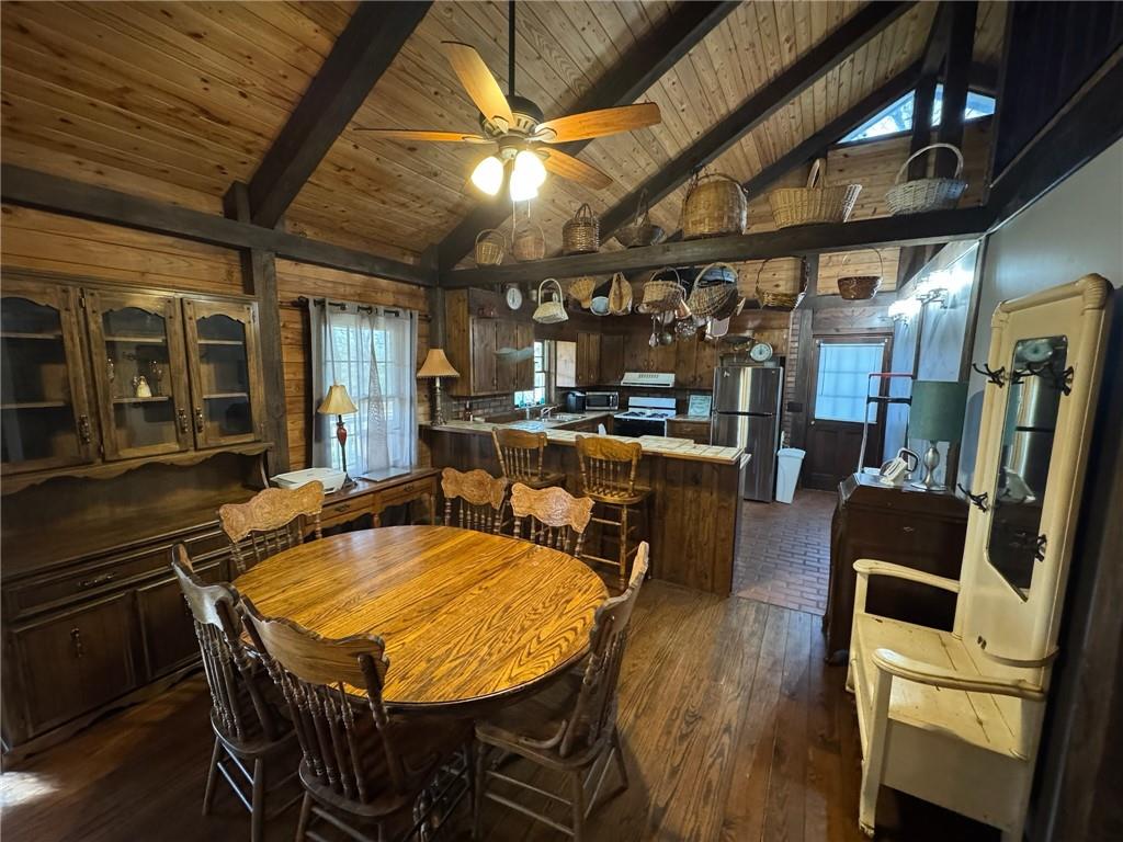 5834 Heardsville Road